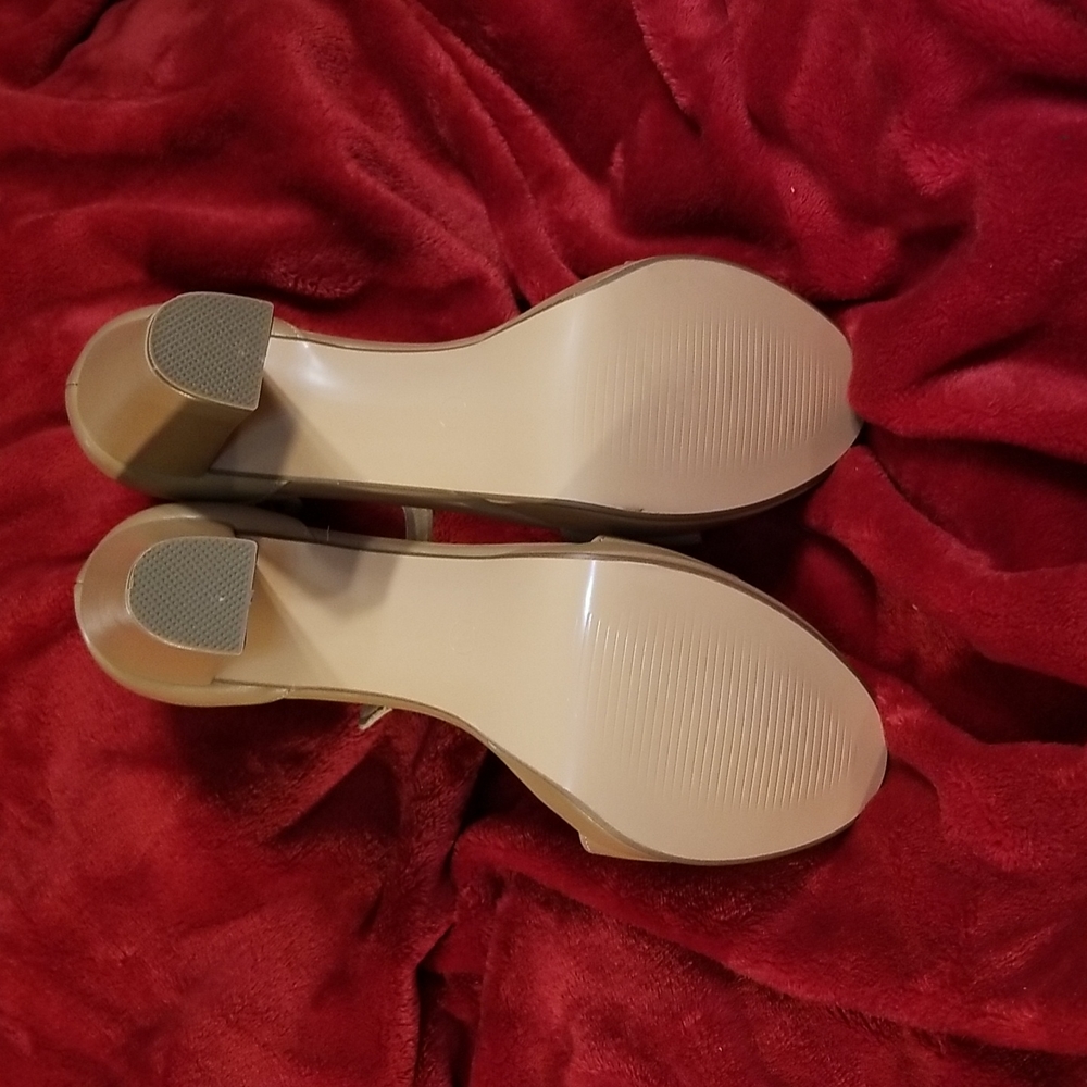 NEW not in original box IDIFU ANKLE BUCKLE SANDALS SIZE 9 - Picture 6 of 11